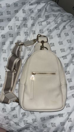 Universal Threadâ„¢ Crossbody Bag