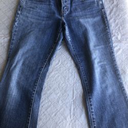 Levi’s Size 8-S/C Boot Cut