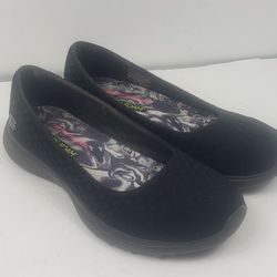 Skechers Women's 7.5 M Microburst One Up Memory Foam Loafer Slip on Shoes Black 