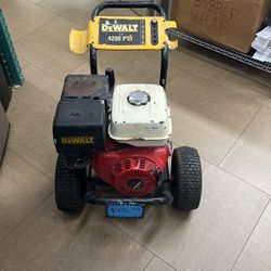 Honda/Dewalt 13.0 Pressure Washer  