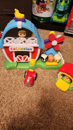 Cocomelon Barn Set