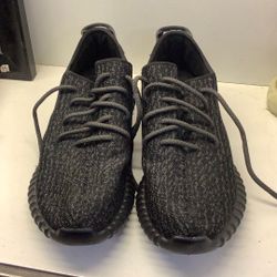 BLACK TEXTURED SIZE 13 SHOES 