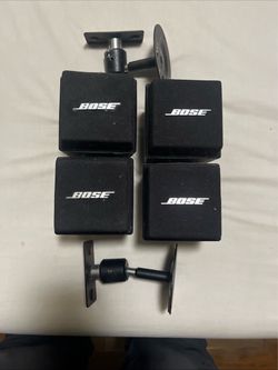 Bose Cube Speakers with Wall Mounts – Set of 4