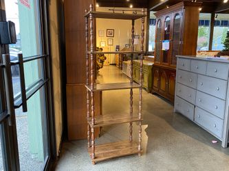 Lightweight Old School Open Display Shelf