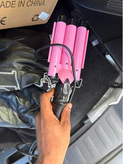 Pink 3-Barrel Hair Waver