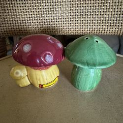 Vintage Mushroom Ceramic Salt And Pepper Shakers