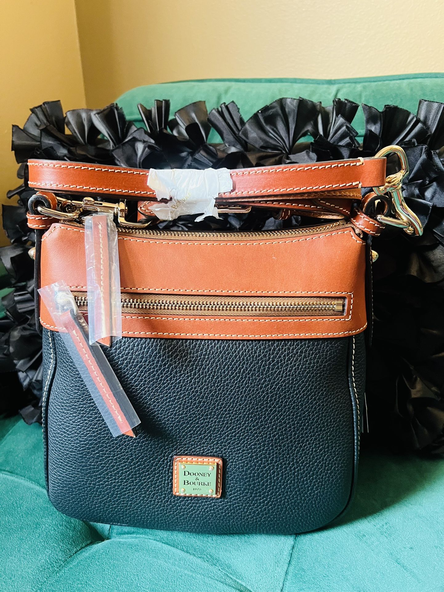 Dooney & Bourke Pebble Grain Leather Crossbody 25