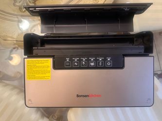 Vacuum sealer (barely used)