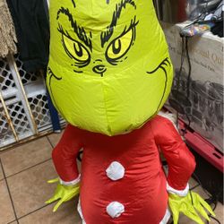 Grinch Air low  4ft Tall