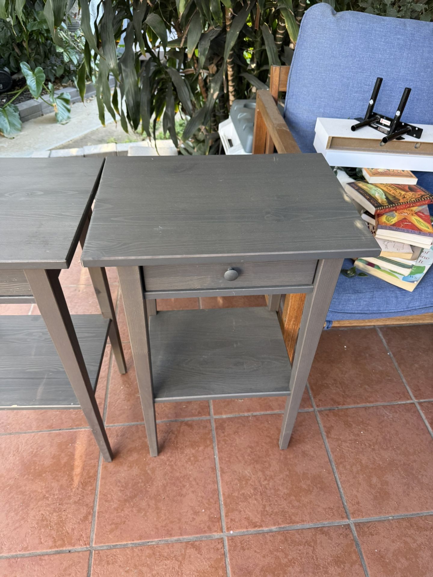 Modern Gray Nightstands (Set of 2) – Drawer + Shelf