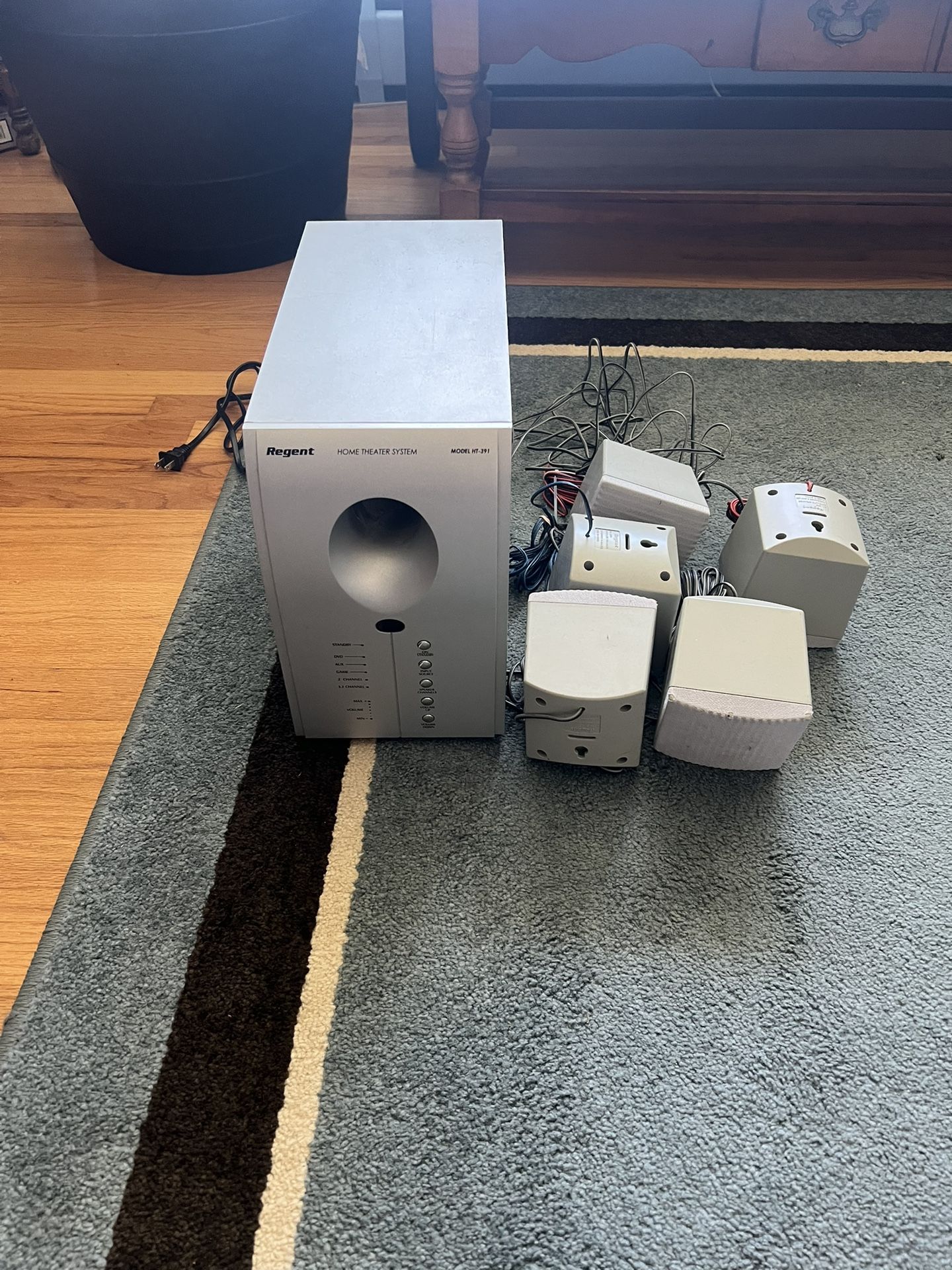 Regent Home Theater System 