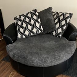 Large Circular Comfy Chair