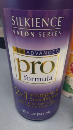 SALON FORMULA SHAMPOO AND COND. IN ONE.