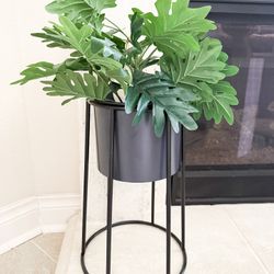 Artificial Plant+ Black Metal Plant Stand