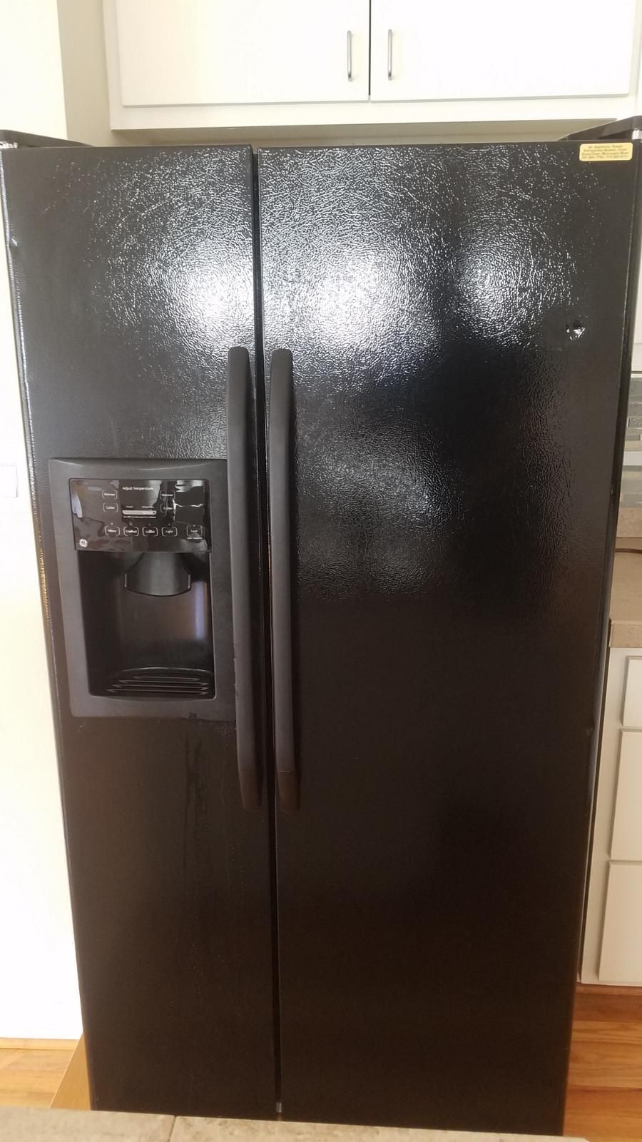 Used GE Refrigerator **Need to sale ASAP, MUST BE ABLE TO PICK UP**