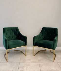 💚 Green Velvet Accent Chairs – Pair $300 OBO
