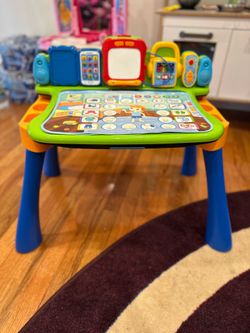 Vtech Touch and Learn Activity Desk