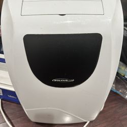 Soleus Air LX-140 Portable Air Conditioner, Dehumidifier, and Heater(used)