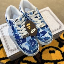  🎄🎁BRAND NEW BAPE BAPESTA BLUE CAMO MEN’S SIZE 9.5 SUPREME NIKE JORDAN🎁🎄