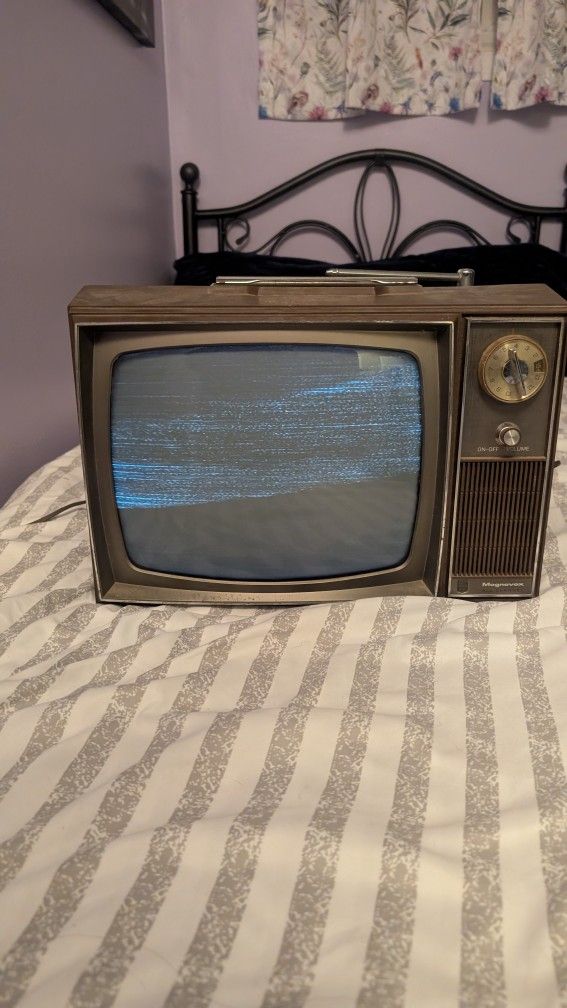 1970 Magnavox 12" B&W TV