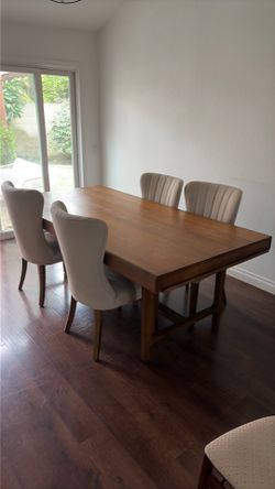 Dining Room Table with 4 Chairs