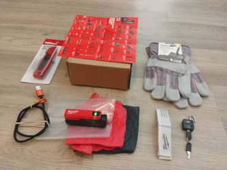 NEW Milwaukee REDLITHIUM 3.0 USB Portable SMALL POWER SOURCE w/ Micro USB Cable and w/ Charger ,  Gloves, Utility Tool, mini Lock n Key