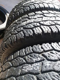 285 70 17 good set of all terrain truck tires