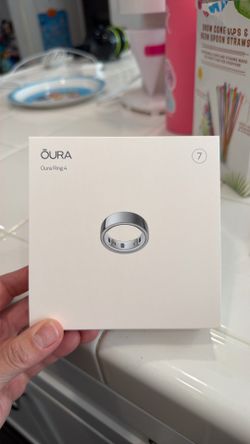 Oura ring gen 4 size 7 brand new