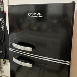RCA Retro Fridge - Out Of Stock 