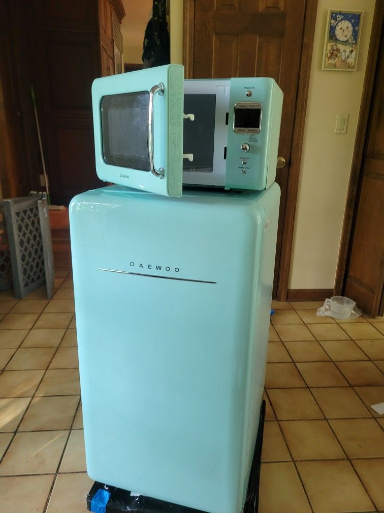 Daewoo Microwave and Fridge Retro Style