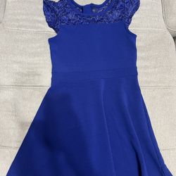 Girls Like New Dress And Shawl Size 10