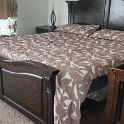 California king Bed including box and mattress