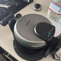 Cooks Rotating Waffle Maker