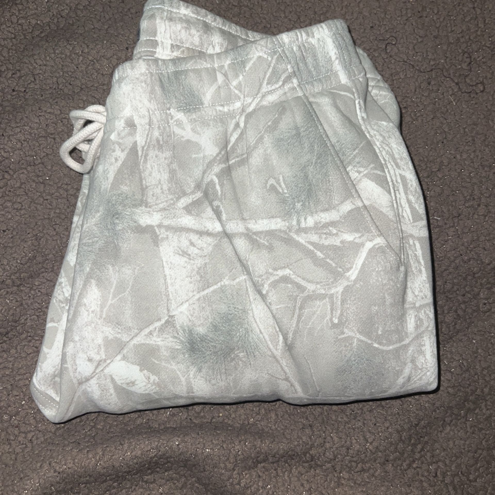 Ambercrombie And Fitch Grey Camo Sweatpants 