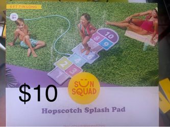 Hopscotch splash pad
