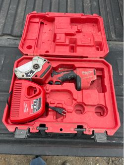 Milwaukee pipe cutters