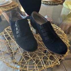 White Mountain shoes  size 6.5