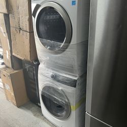 ELECTROLUX WASHER/ DRYER