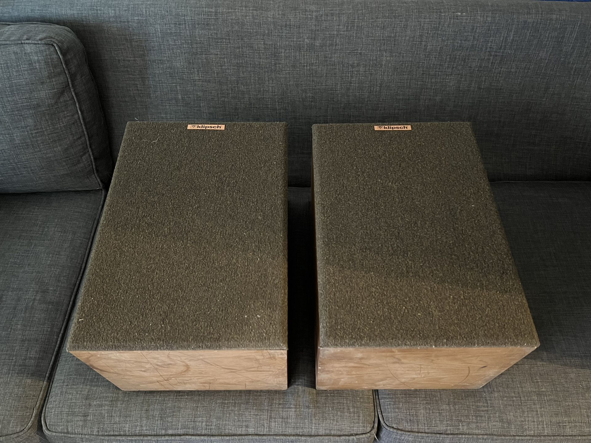 Klipsch KG2 Bookshelf Stereo Speakers Pair