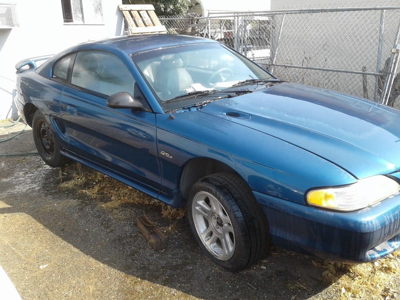 selling parts only 1996 ford mustang v8 automatic