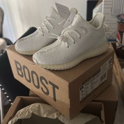 YEEZY BOOST V2 CREAM SZ 8k