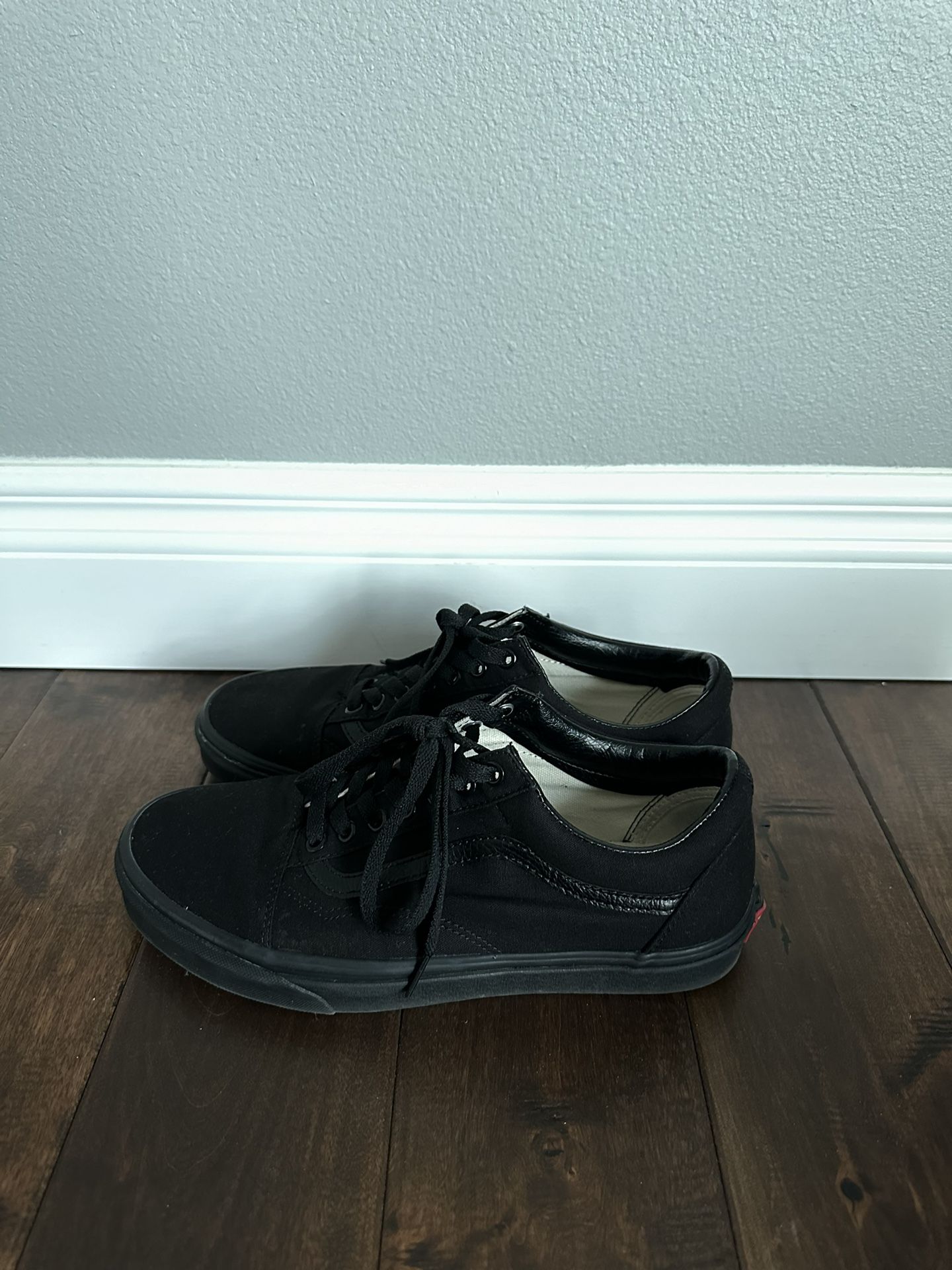 VANS Old Skool Black & Black Shoes Men’s 9.5