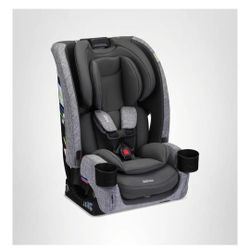 NEW! Britax One4life Slim Convertible Car Seat 