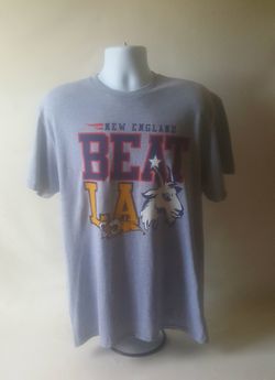 New England beat L.A. mens short sleeve t-shirt L