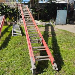 32 Ft Fiberglass Extension Ladder 
