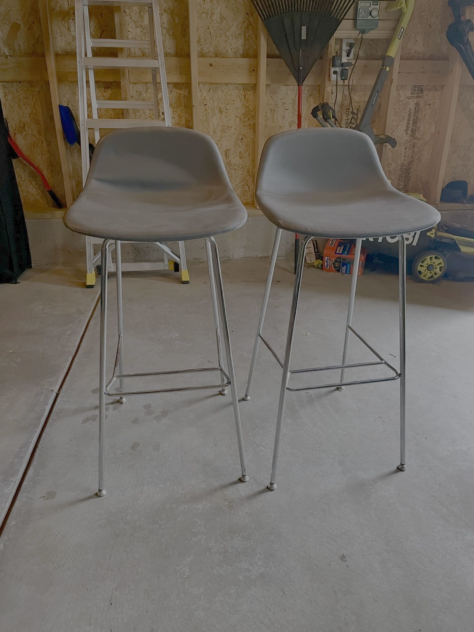 2 Source Jumpstool Barstools