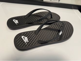 Nike Men’s Black Flip-Flops – Size 13 – Without Box