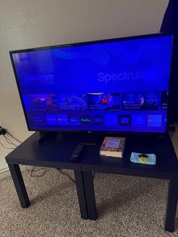 40” LG TV