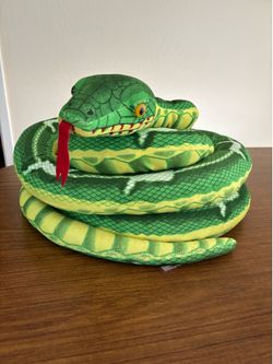 Melissa & Doug Jumbo 15 Ft Snake Plush Boa Constrictor Green Yellow Plush Toy