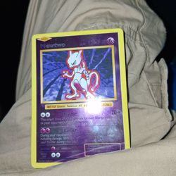 Shiny mewtwo